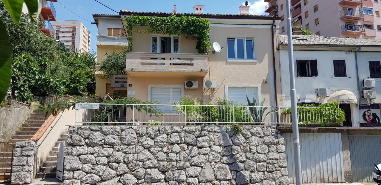 Apartment Casa Depoli Rijeka Exterior photo